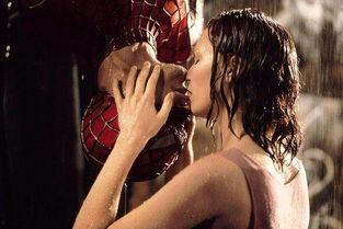 国产老片经典电影吻戏视频,国产老片经典吻戏瞬间回顾