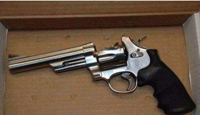 国产手枪子弹的视频,国产精锐，弹道精准