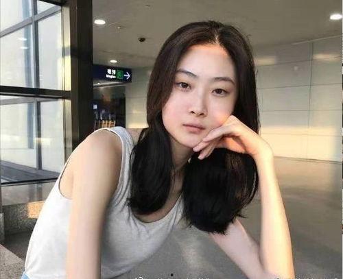 国产模特三P视频